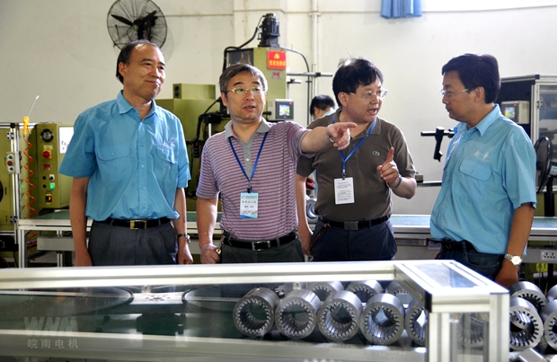 省質量技術監督局領導參觀皖南電機 省質量技術監督局領導參觀皖南電機