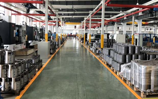 電機廠家:干凈明亮的生產車間一角